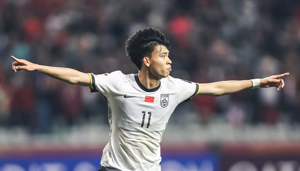 乐宝体育官方网站-主教练战术变化巧妙，球队状态大幅提升