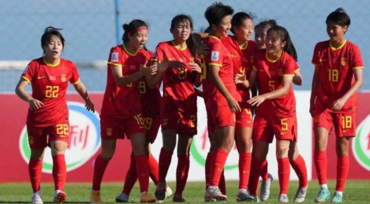 挪威女足小组出现激烈角逐，力保胜利(瑞典挪威女足)